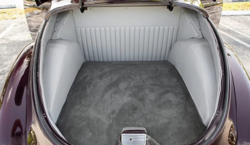 
								1940 Ford Coupe Street Rod V8 full									