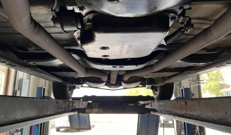 
								1972 Pontiac Grand Prix Model J V8 full									