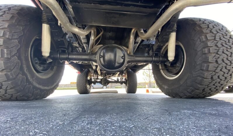 
								1972 Ford Bronco 4X4 Dark Red full									