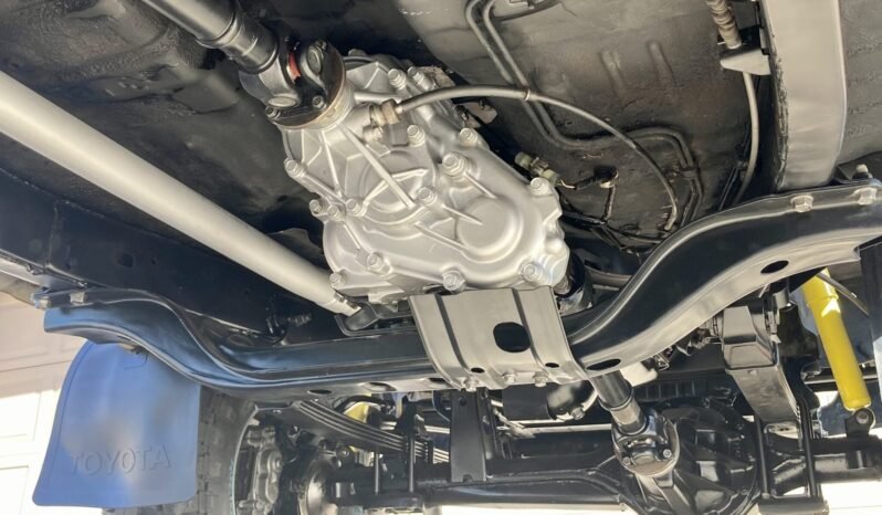 
								1980 Toyota 4×4 Pickup Truck 2.2L full									