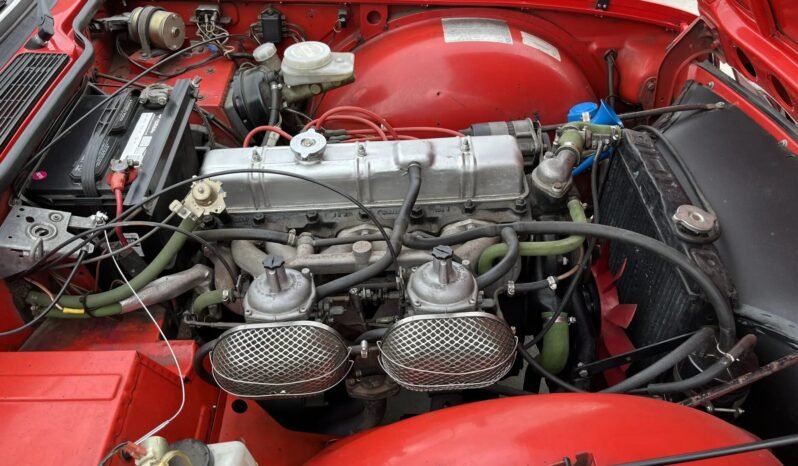 
								1974 Triumph TR6 Red full									