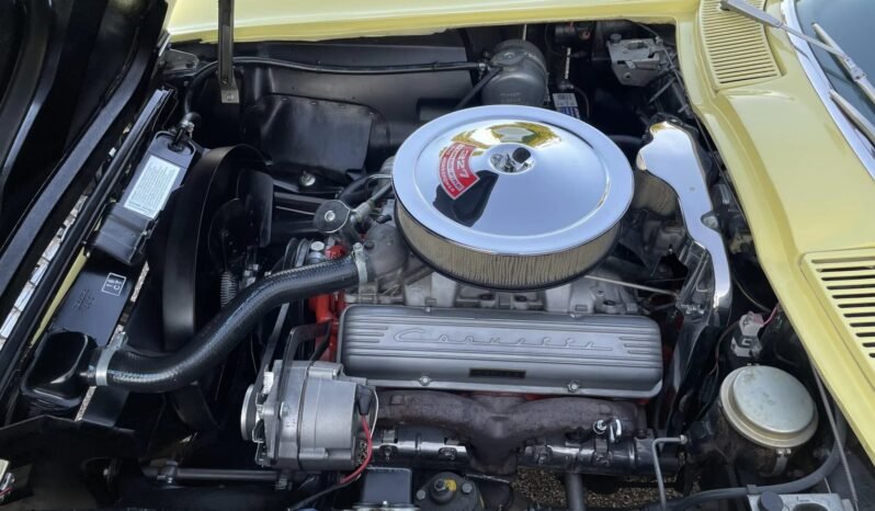 
								1966 Chevrolet Corvette C2 full									