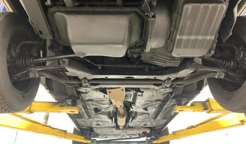 
								1983 Chrysler LeBaron Convertible 3-Speed full									