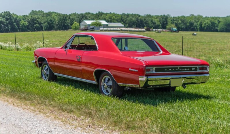 
								1966 Chevrolet Chevelle SS396 Red V8 full									