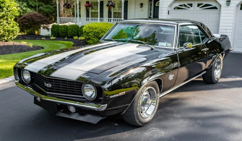 
								1969 Chevrolet Camaro RS/SS 4-Speed full									