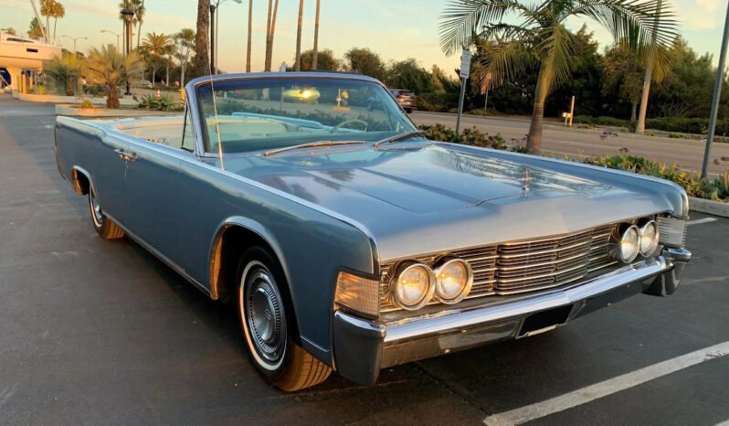 
								1965 Lincoln Continental Convertible full									