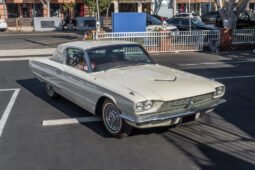 1966 Ford Thunderbird 390 V8