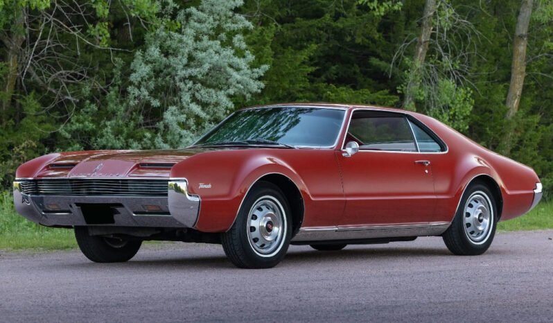 
								1966 Oldsmobile Toronado V8 full									