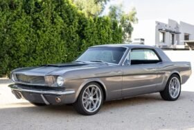 1965 Ford Mustang 4-Speed V8