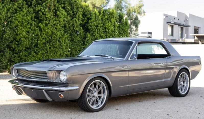 
								1965 Ford Mustang 4-Speed V8 full									