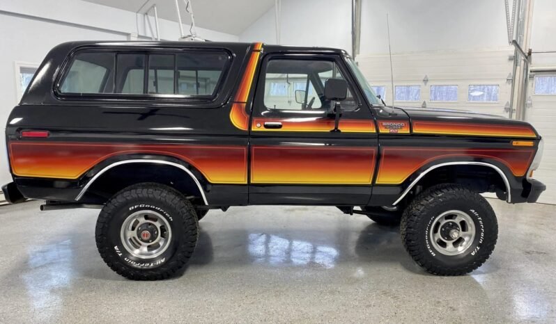 
								1979 Ford Bronco Ranger XLT 4X4 V8 full									