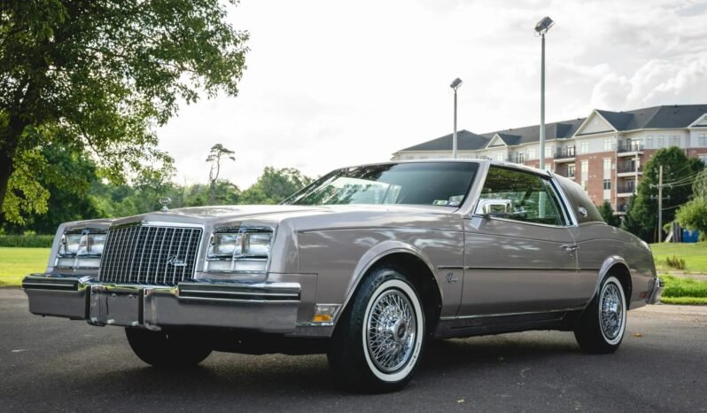 
								1983 Buick Riviera V8 full									