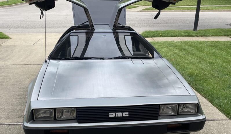 
								1981 DeLorean DMC-12 Stainless-Steel full									