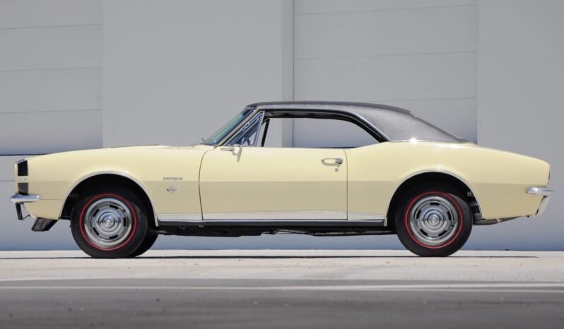 
								1967 Chevrolet Camaro RS/SS 4-Speed full									