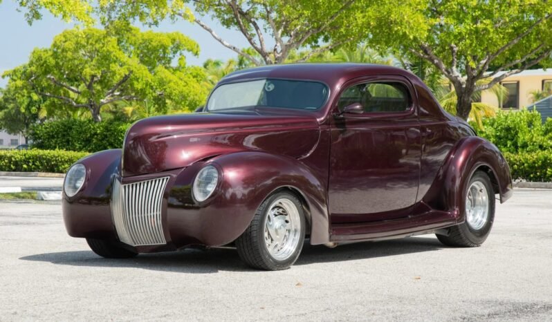 
								1940 Ford Coupe Street Rod V8 full									