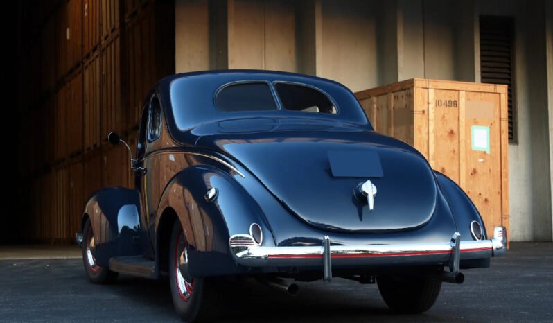 
								1939 Ford Deluxe Coupe full									