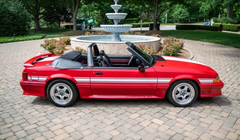 
								1992 SAAC Mustang Convertible full									