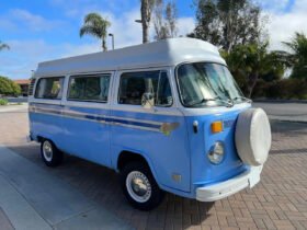 1974 Volkswagen Type 2 Camper Pop-Top