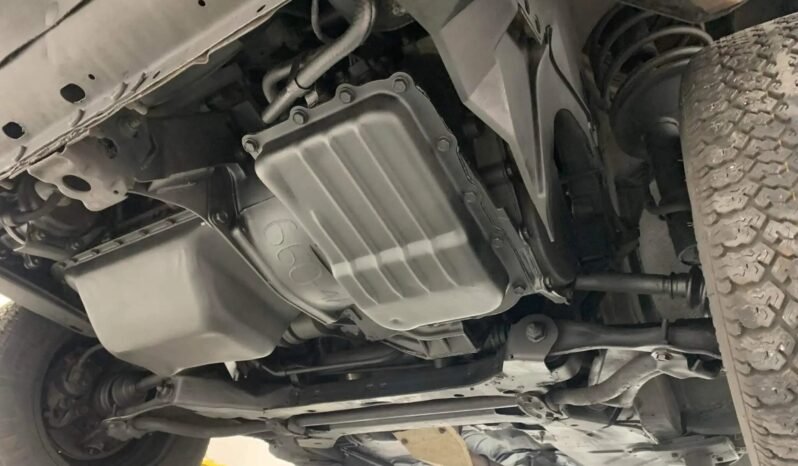 
								1983 Chrysler LeBaron Convertible 3-Speed full									