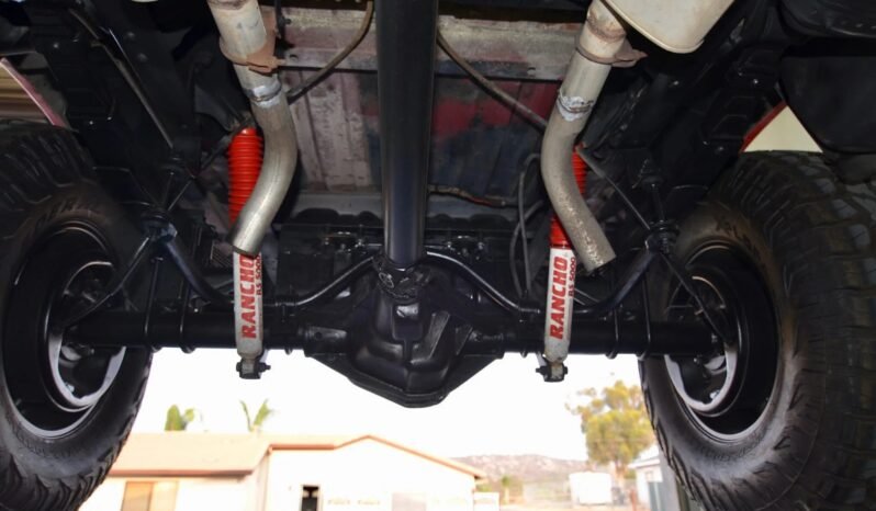 
								1977 Ford F-250 Custom 4X4 full									