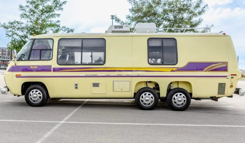 
								1977 GMC Jimmy Coachman Royale Motorhome V8 full									