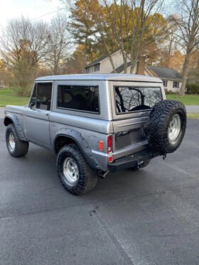 1977 Ford Bronco V8 4X4