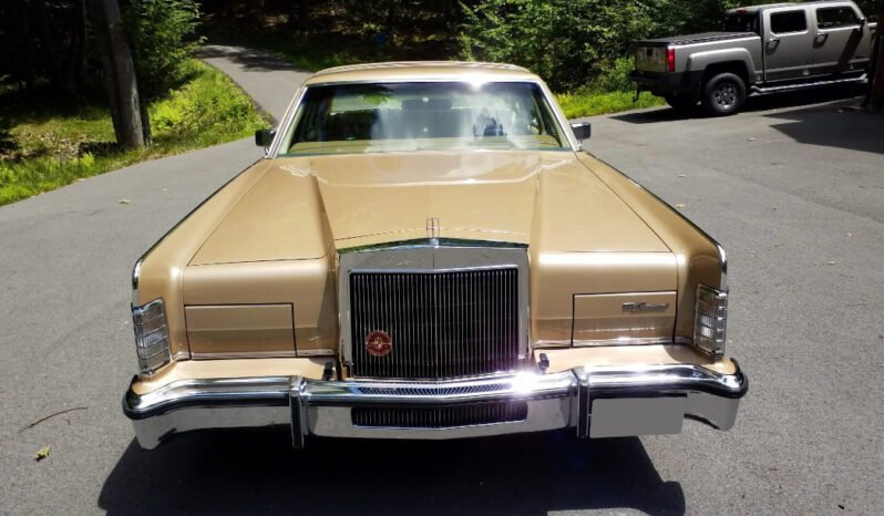 
								1979 Lincoln Continental Town Car full									