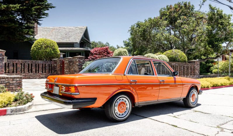 
								1977 Mercedes-Benz 280E 4-Speed full									