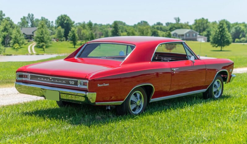 
								1966 Chevrolet Chevelle SS396 Red V8 full									