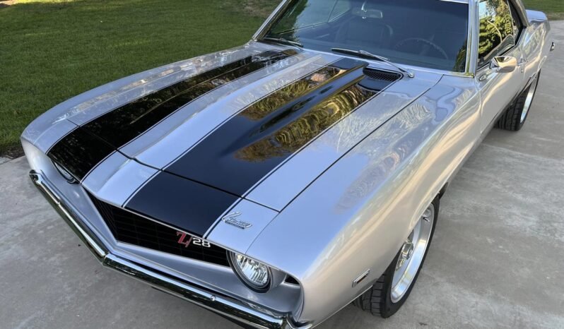 
								1969 Chevrolet Camaro Coupe 3-Speed full									