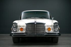 1970 Mercedes-Benz 280SE 4-Speed