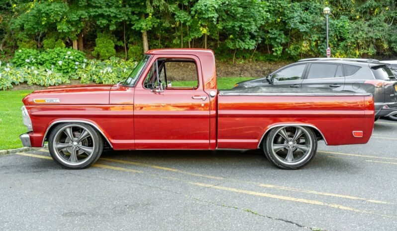 
								1969 Ford F-100 Pickup Truck V8 full									