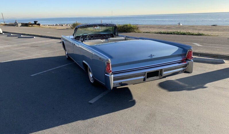 
								1965 Lincoln Continental Convertible full									