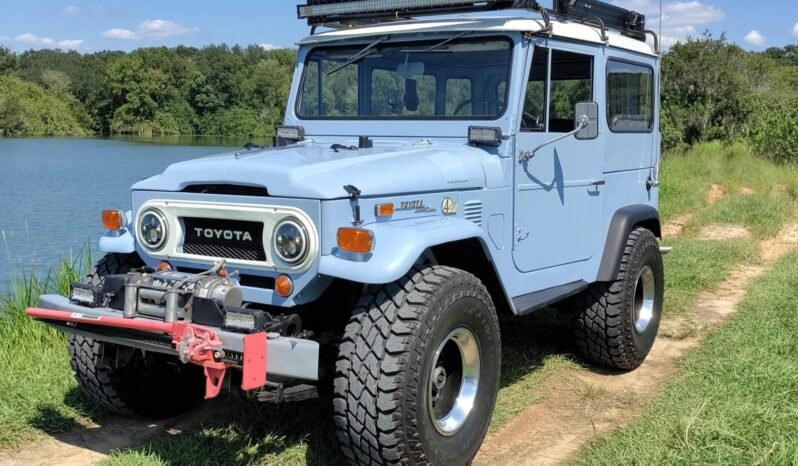 
								1972 Toyota Land Cruiser FJ40 full									