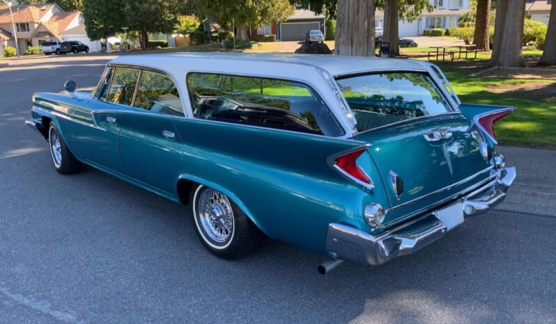 
								1961 Chrysler Newport Wagon V8 full									