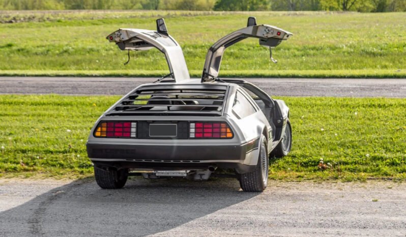 
								1982 DeLorean DMC-12 V6 Brushed Stainless-Steel 4-Speed full									