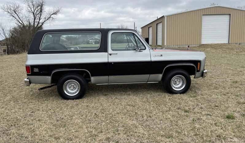 
								1979 GMC Jimmy High Sierra V8 full									