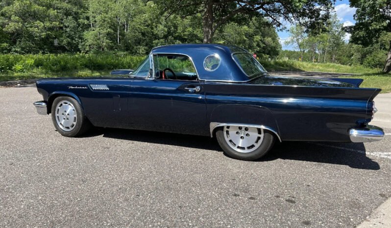 
								1957 Ford Thunderbird Convertible 400 V8 full									