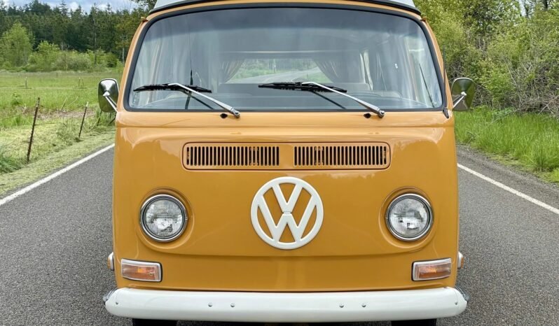 
								1972 Volkswagen Type 2 Westfalia Camper Yellow full									