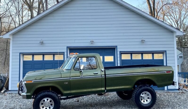 
								1975 Ford F-250 Highboy Pickup Truck full									