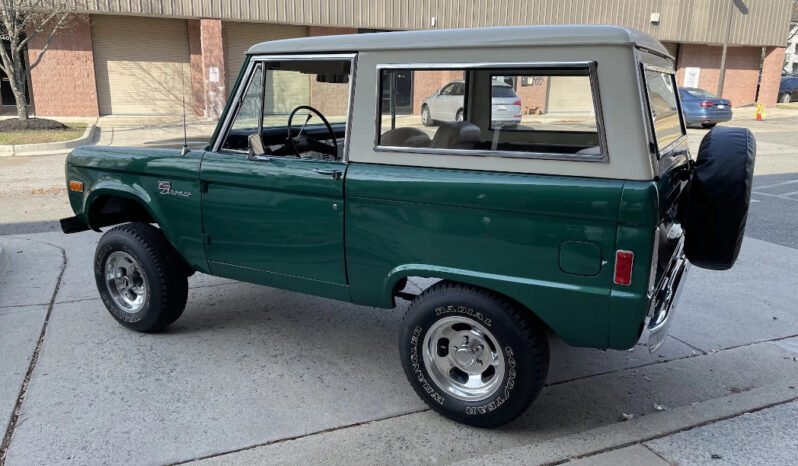 
								1977 Ford Bronco Hardtop full									