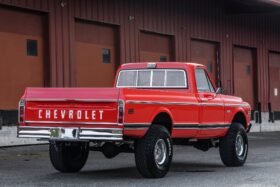 1972 Chevrolet K10 Cheyenne Pickup Truck V8