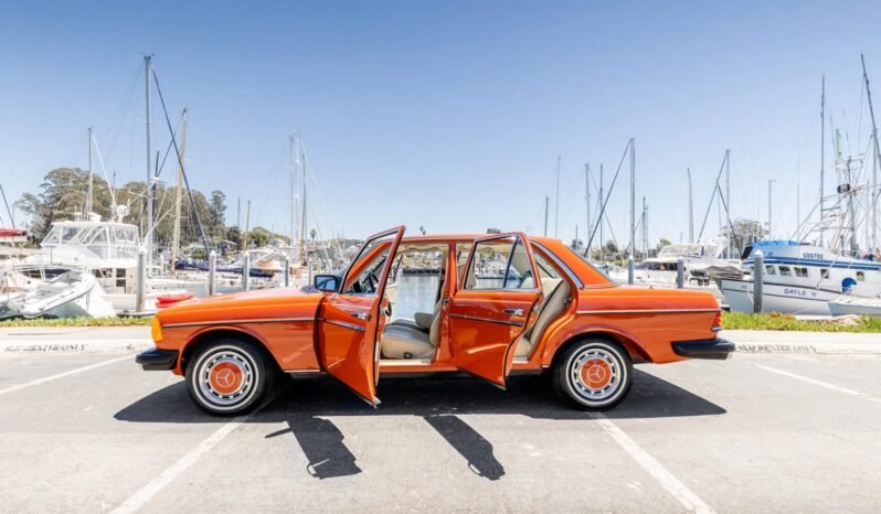 
								1977 Mercedes-Benz 280E 4-Speed full									