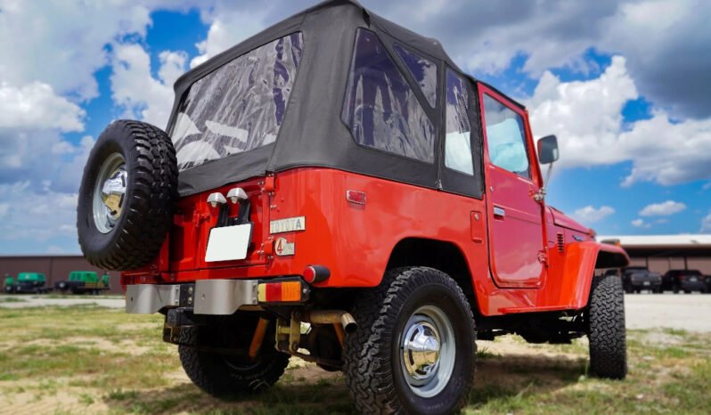 
								1975 Toyota Land Cruiser FJ40 full									