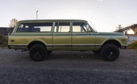 1972 Chevrolet K10 Suburban 4X4