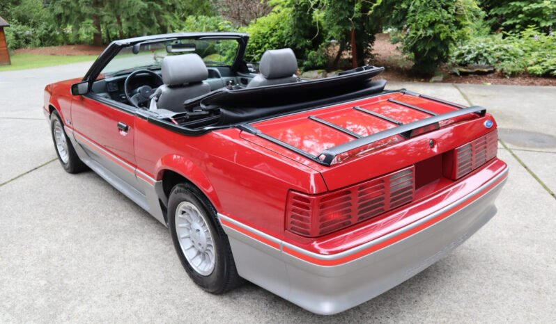 
								1987 Ford Mustang GT Convertible full									