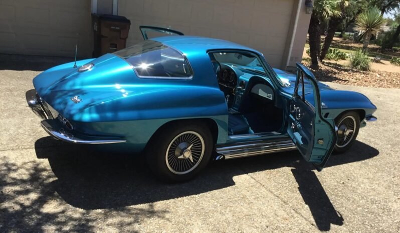 
								1966 Chevrolet Corvette Blue full									