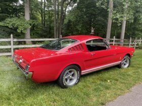 1965 Ford Mustang Fastback V8 4-Speed