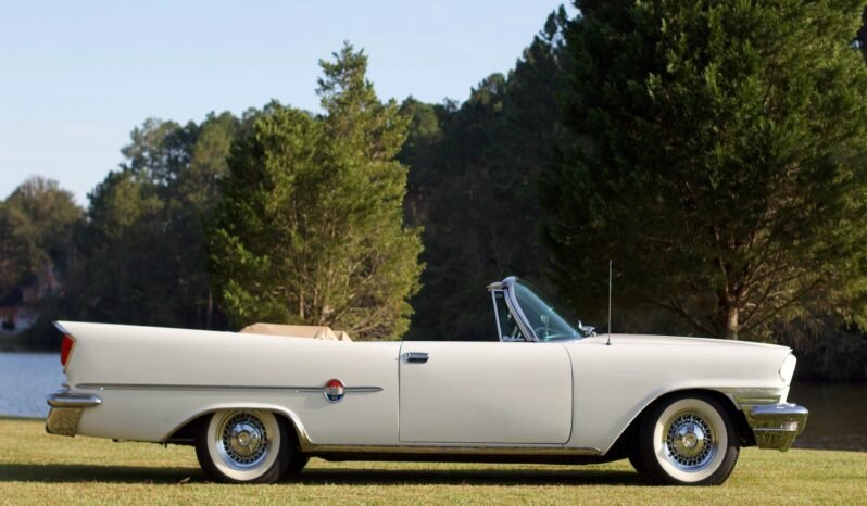 
								1959 Chrysler 300E V8 full									