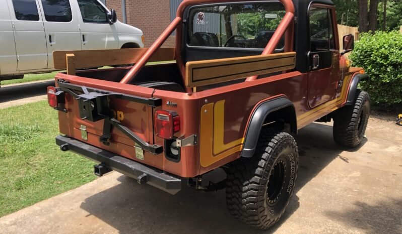 
								1981 Jeep CJ-8 Scrambler 2.8L full									